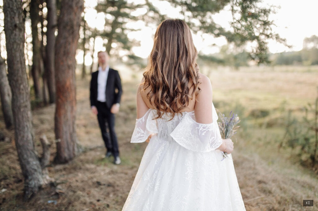 Thematisch passendes Bild zu Brautkleid Hanau - Abschnitt 3